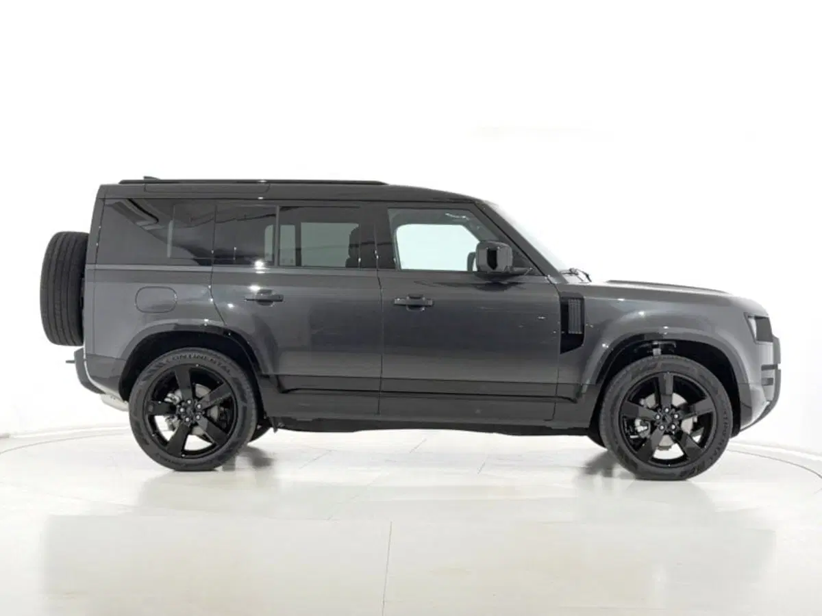Land Rover Defender nuova a Perugia (6)