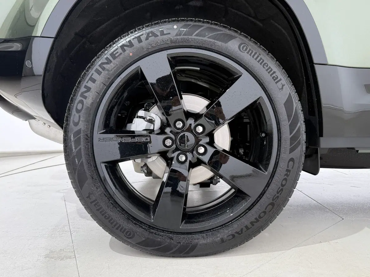 Land Rover Defender nuova a Perugia (13)