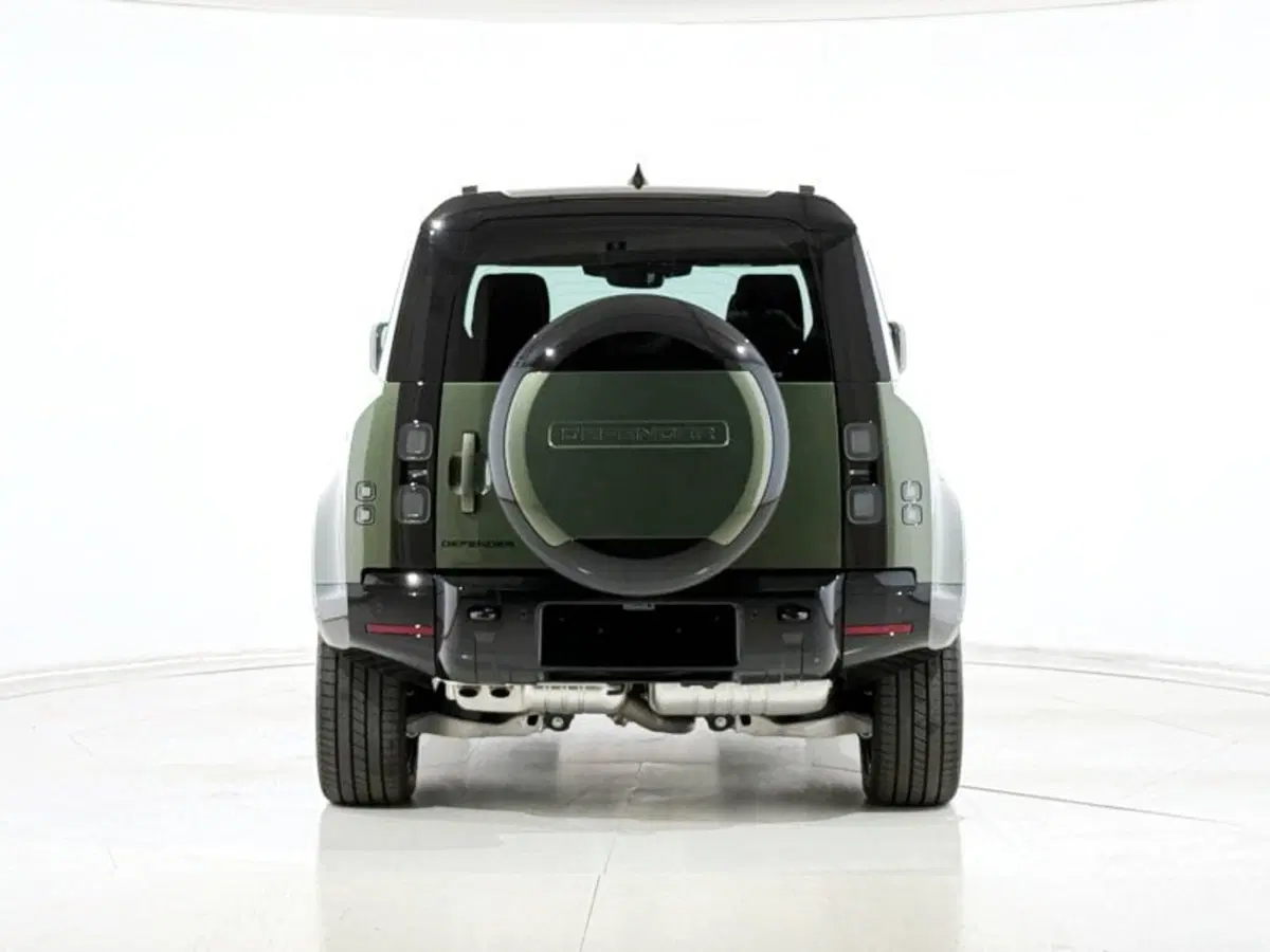 Land Rover Defender nuova a Perugia (4)