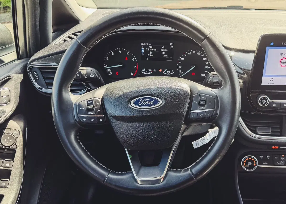 Ford Fiesta usata a Novara (12)