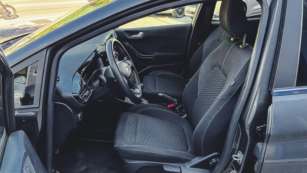 Ford Fiesta usata a Novara (8)