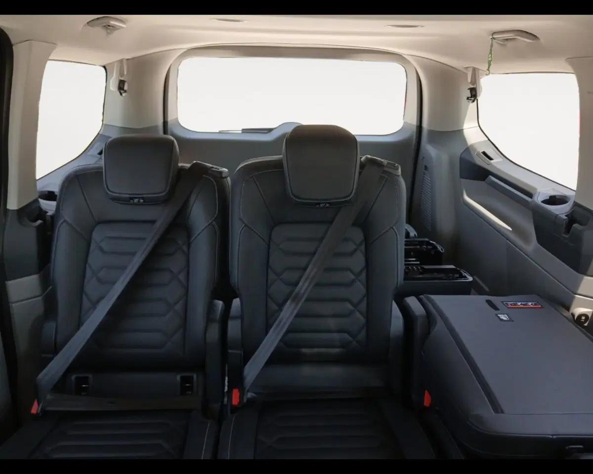 Ford Tourneo Custom usata a Ravenna (15)