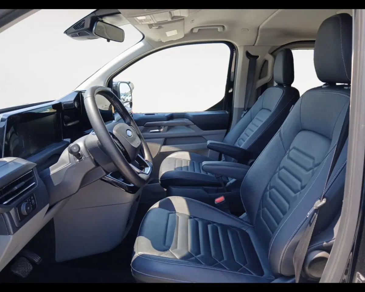 Ford Tourneo Custom usata a Ravenna (9)