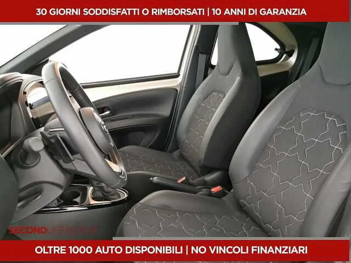 Toyota Aygo X usata a Chieti (12)