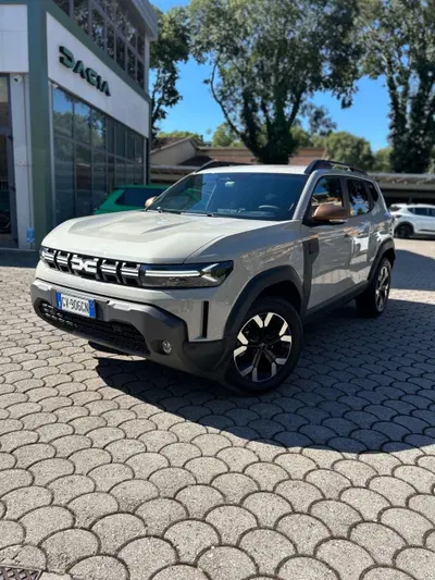 Dacia Duster 1.2 mild hybrid Extreme 4x4 130cv del 2024 usata a Firenze