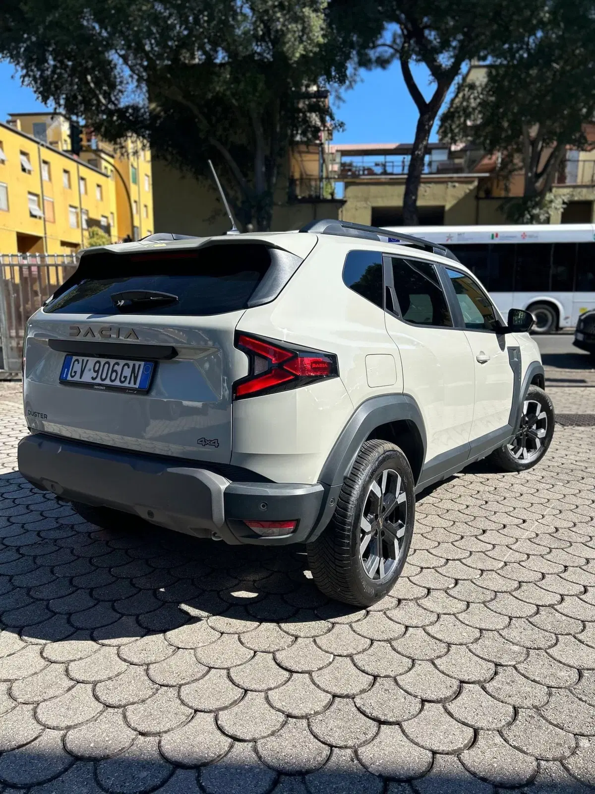 Dacia Duster usata a Firenze (4)