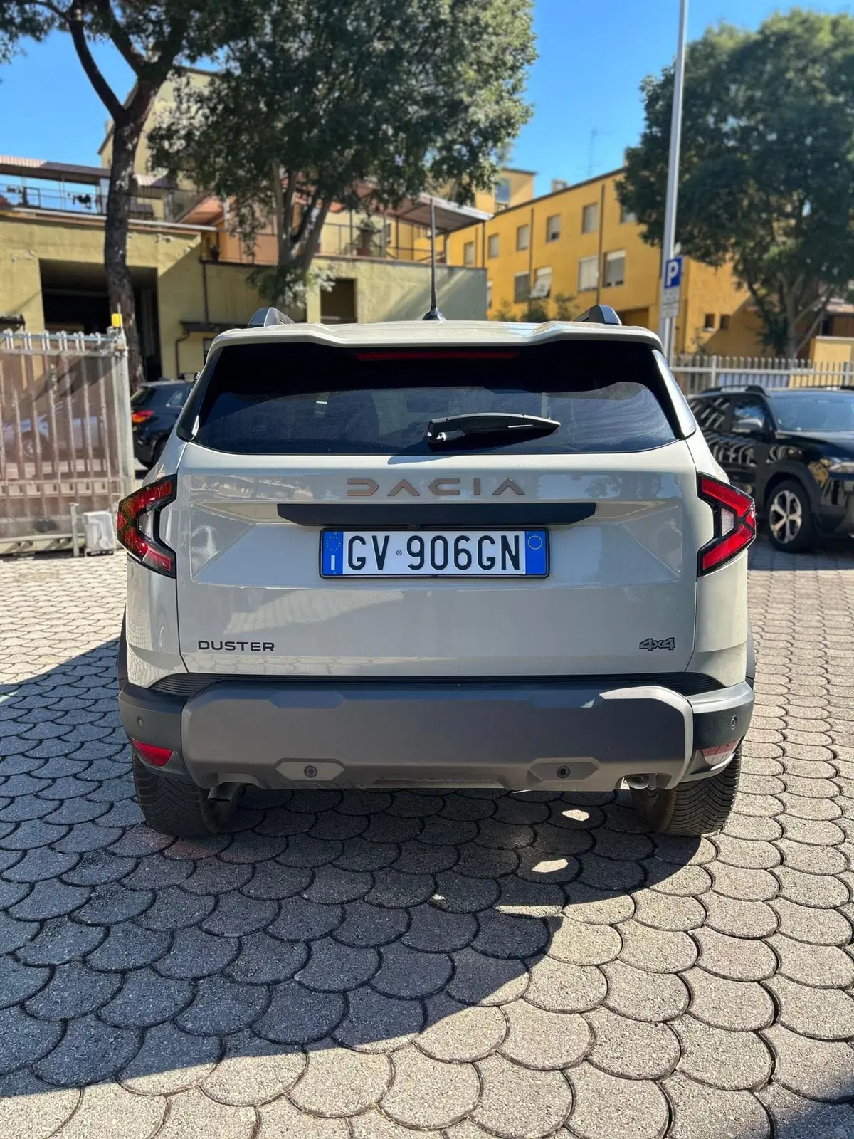 Dacia Duster usata a Firenze (5)