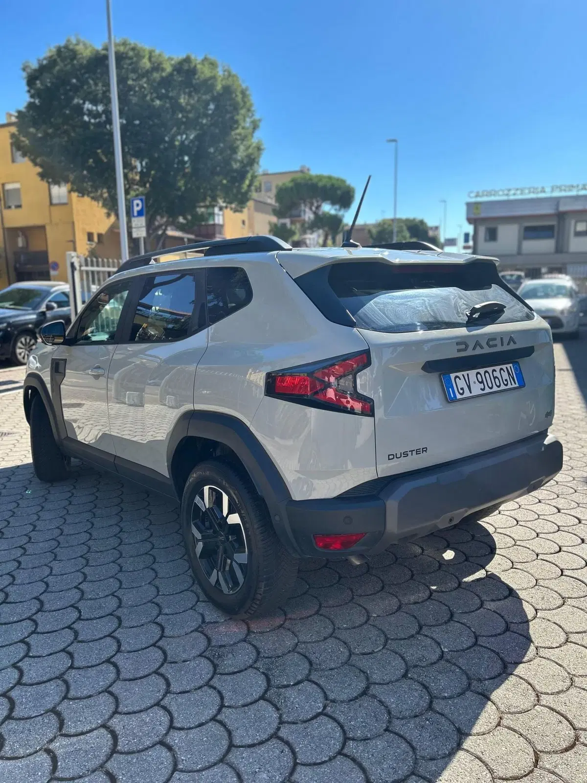 Dacia Duster usata a Firenze (6)