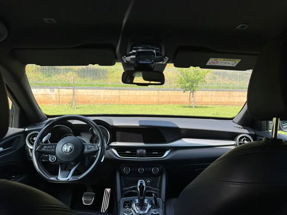 Alfa Romeo Stelvio usata a Salerno (5)