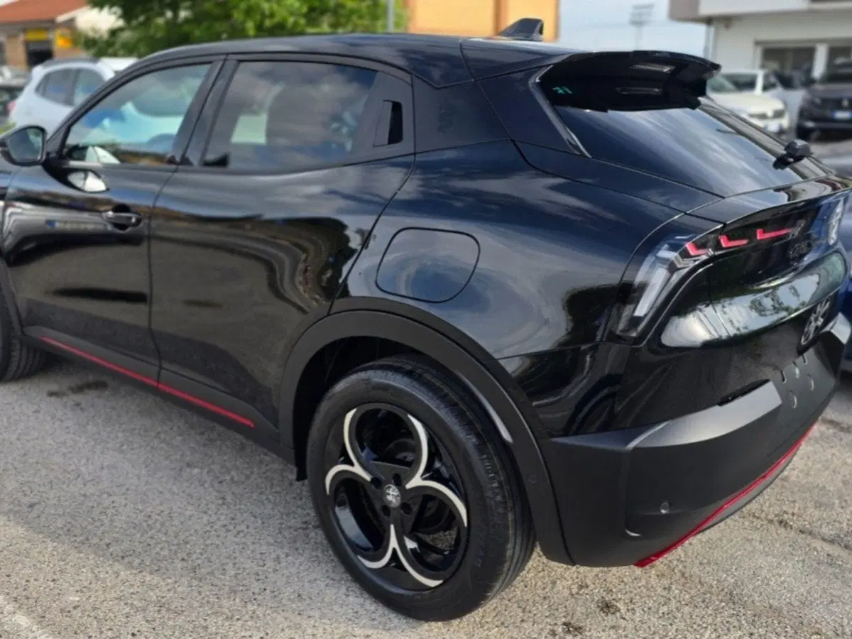Alfa Romeo Junior nuova a Salerno (11)