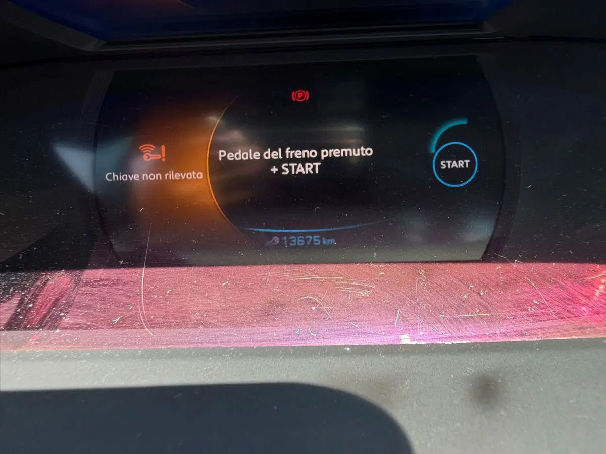 Peugeot 208 usata a Salerno (12)