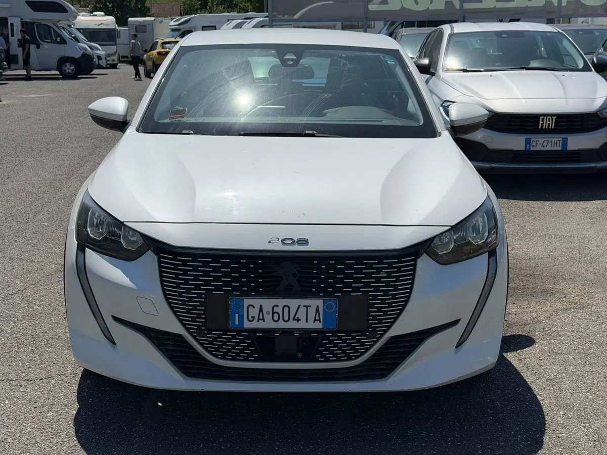Peugeot 208 usata a Salerno (9)