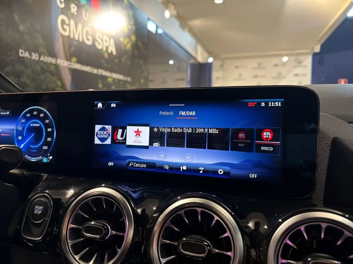 Mercedes-Benz EQA usata a Firenze (12)