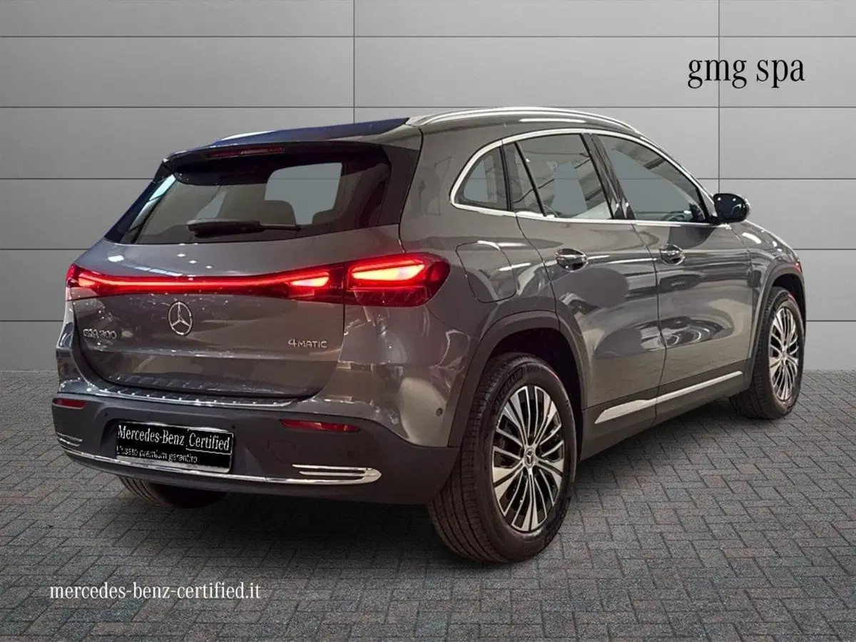 Mercedes-Benz EQA usata a Firenze (2)