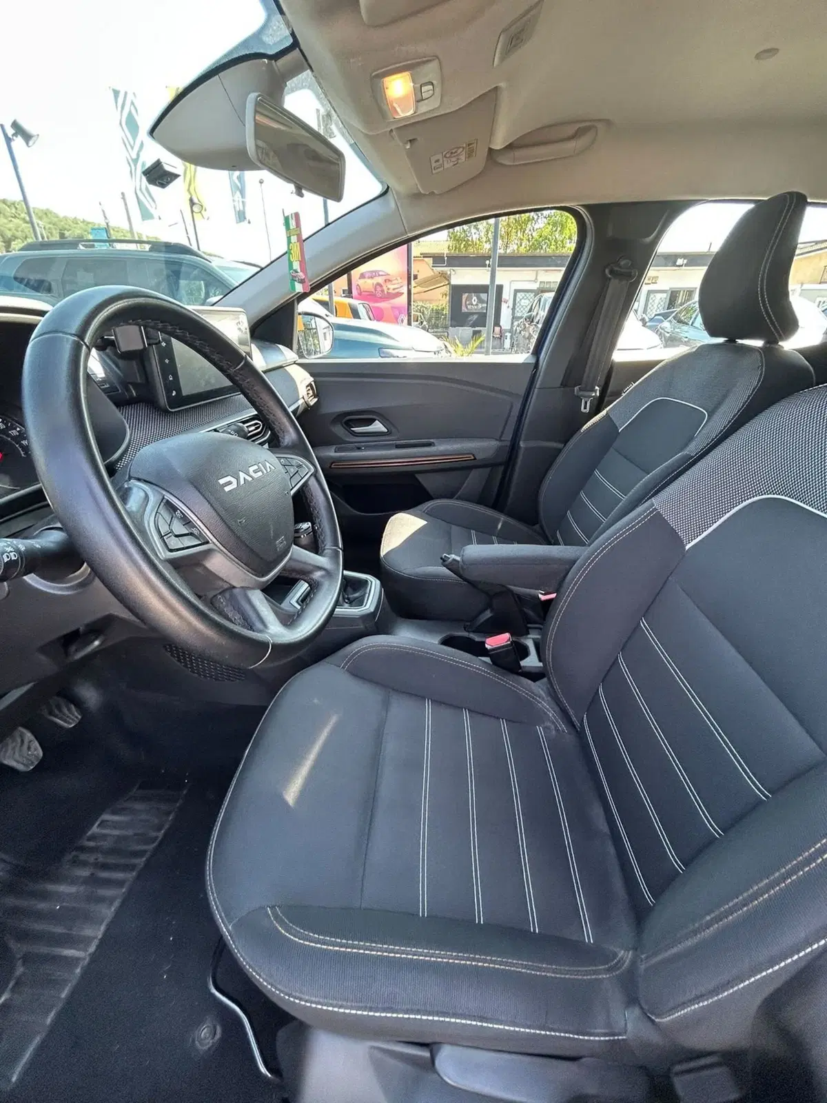 Dacia Sandero usata a Roma (8)