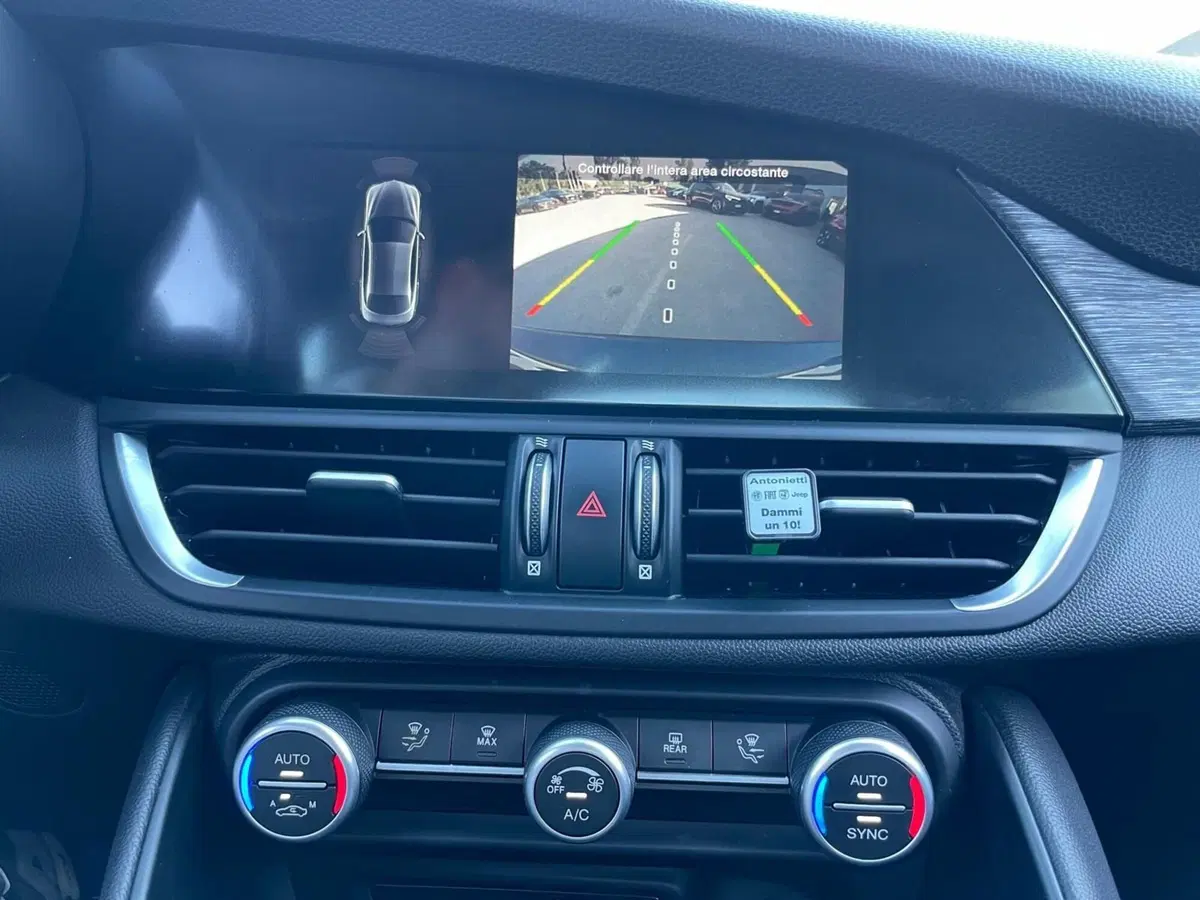 Alfa Romeo Giulia usata a Ancona (13)