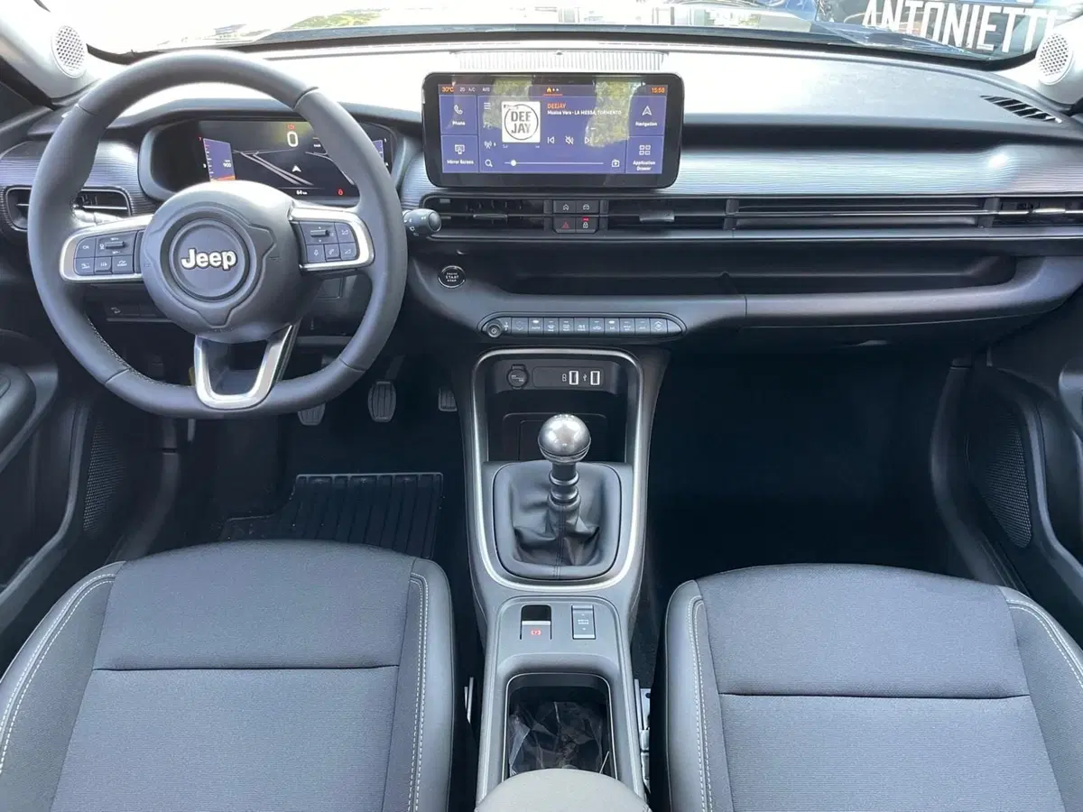 Jeep Avenger nuova a Ancona (10)