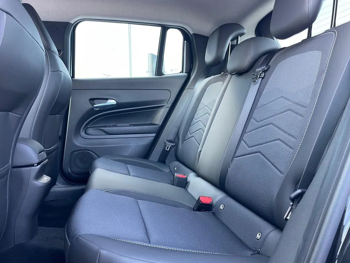 Jeep Avenger nuova a Ancona (18)