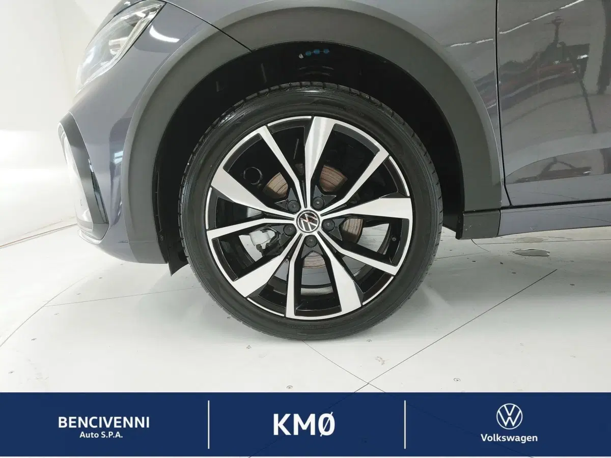 Volkswagen Taigo nuova a Catanzaro (14)