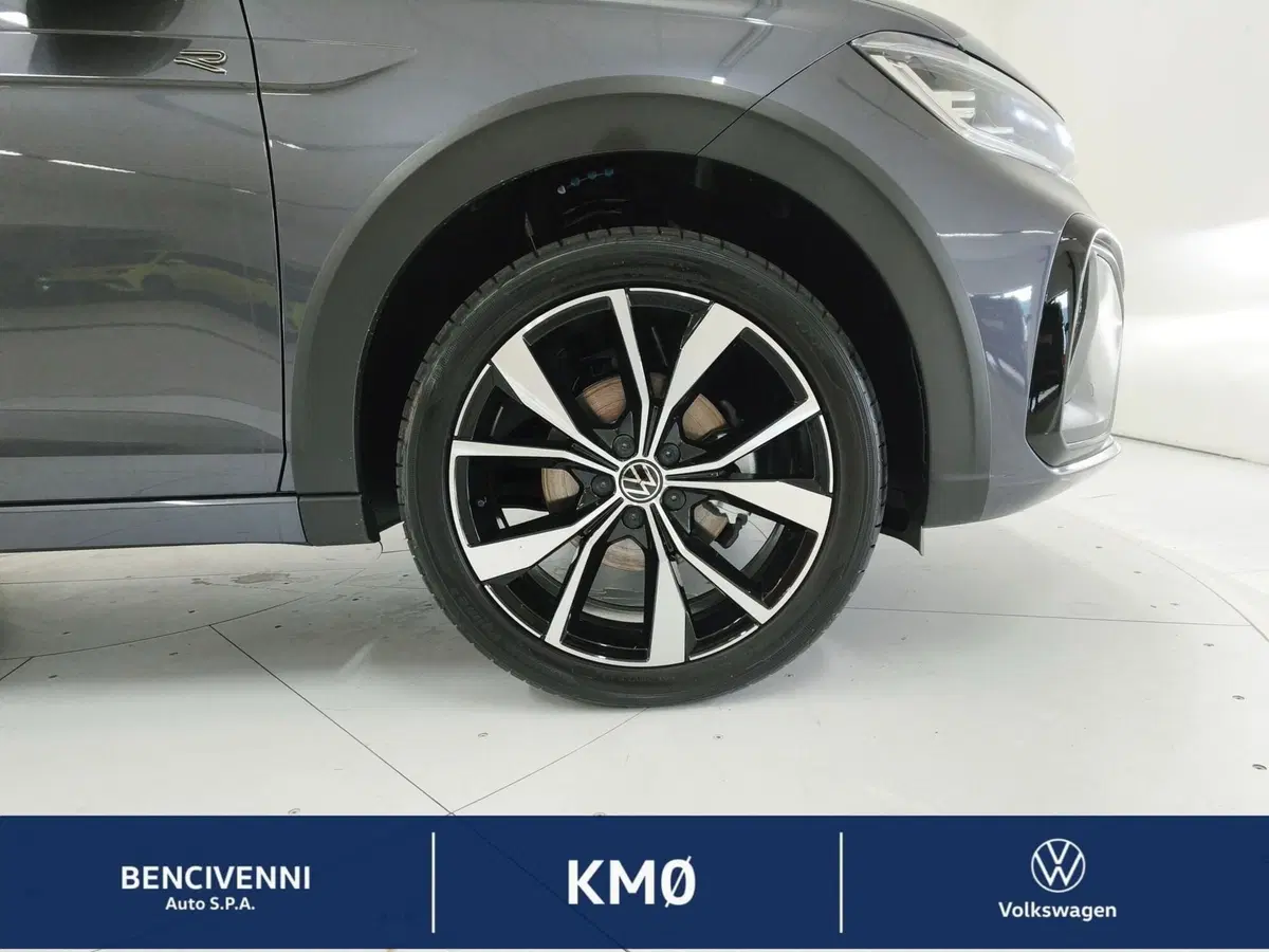 Volkswagen Taigo nuova a Catanzaro (7)