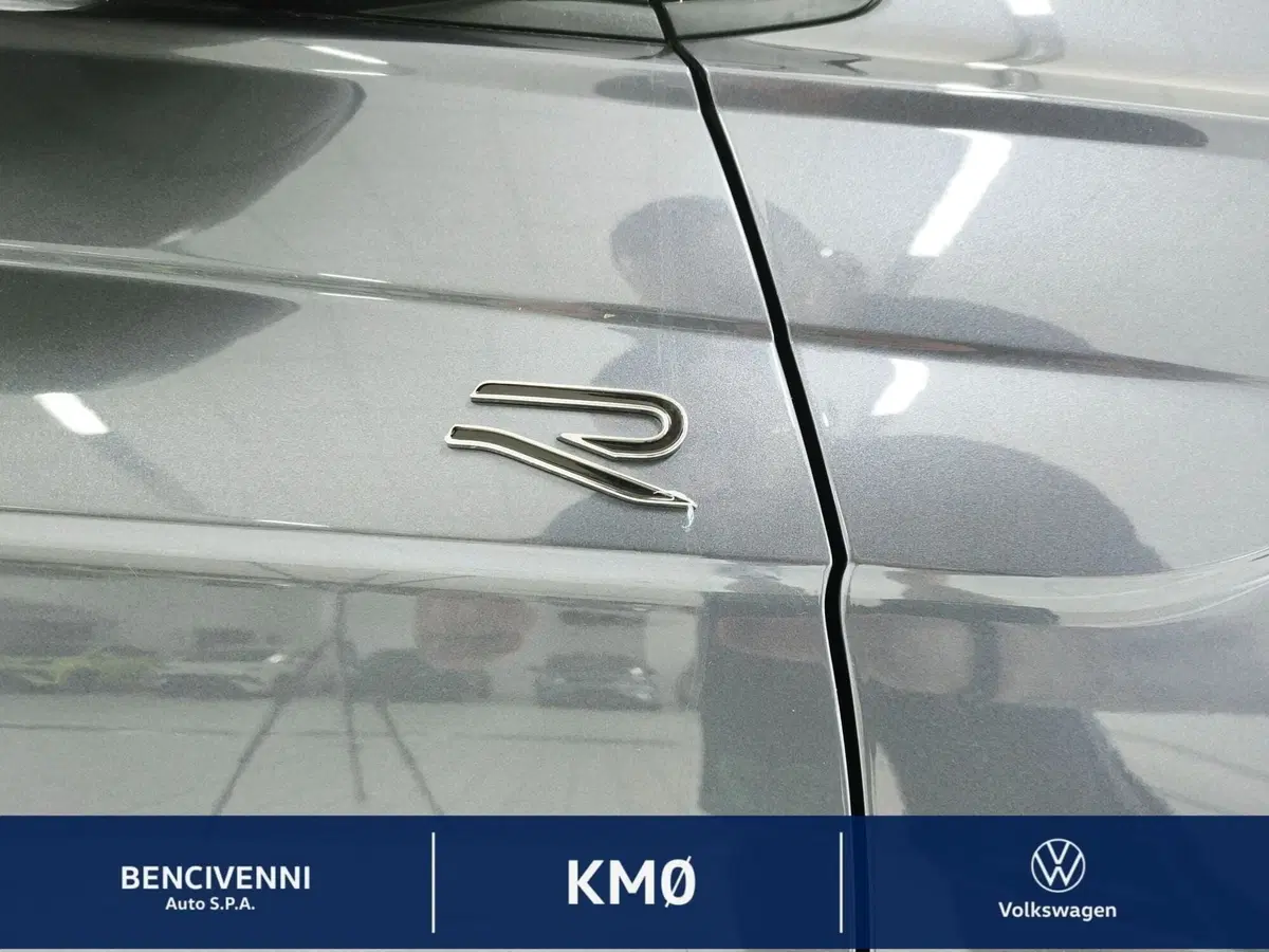 Volkswagen Taigo nuova a Catanzaro (8)