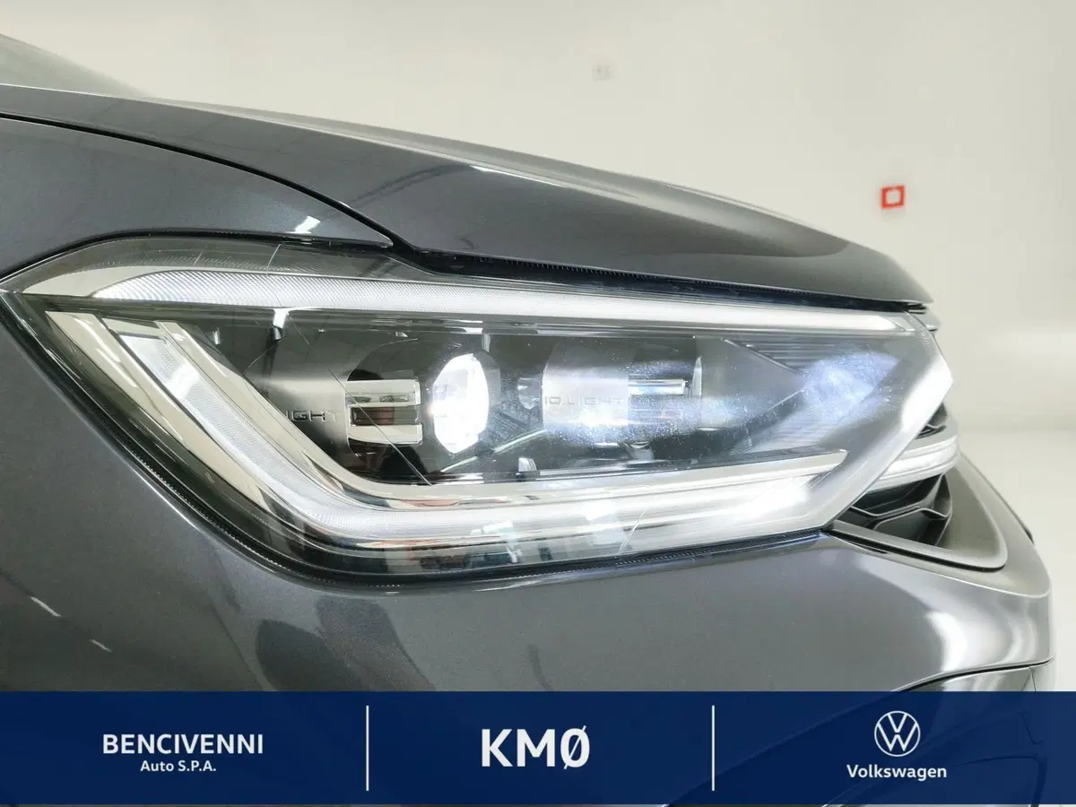 Volkswagen Taigo nuova a Catanzaro (9)