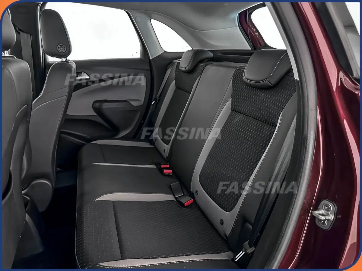 Opel Crossland X usata a Milano (10)