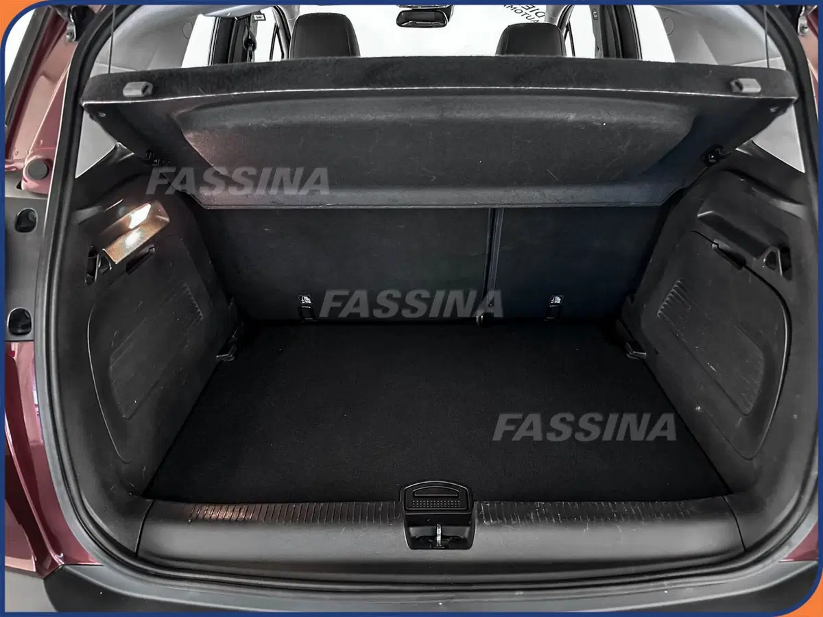 Opel Crossland X usata a Milano (12)