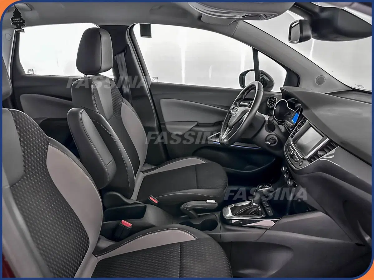 Opel Crossland X usata a Milano (14)