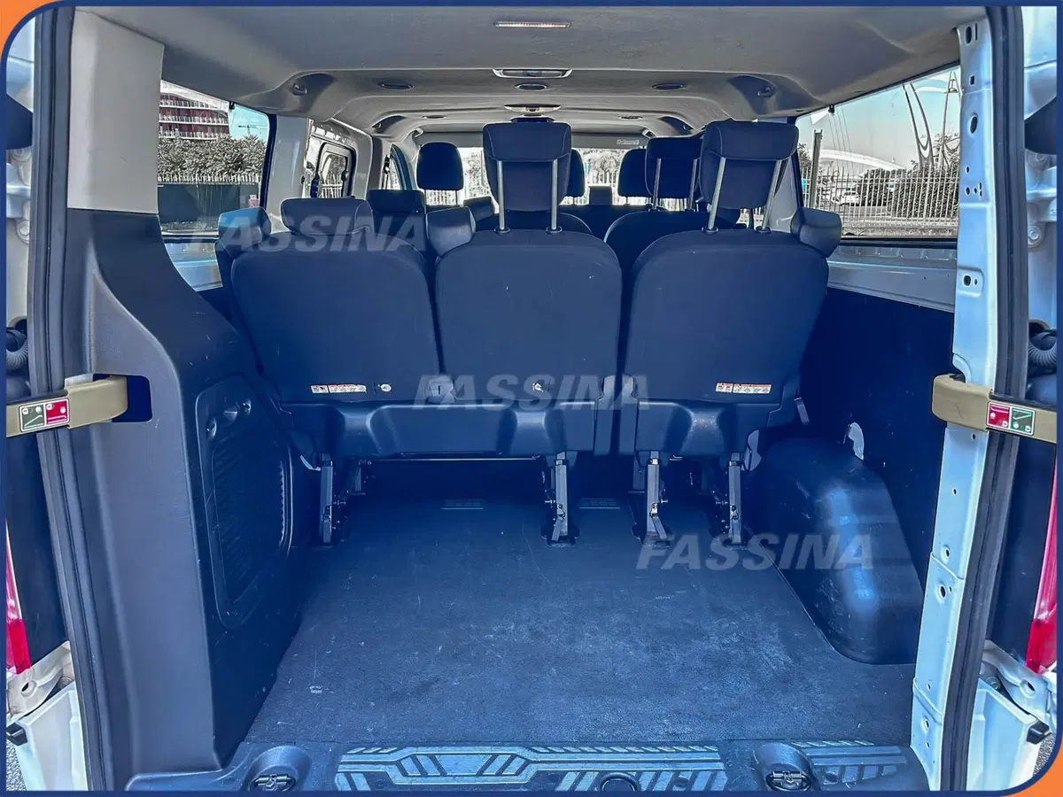Ford Transit Custom Furgone usata a Milano (10)