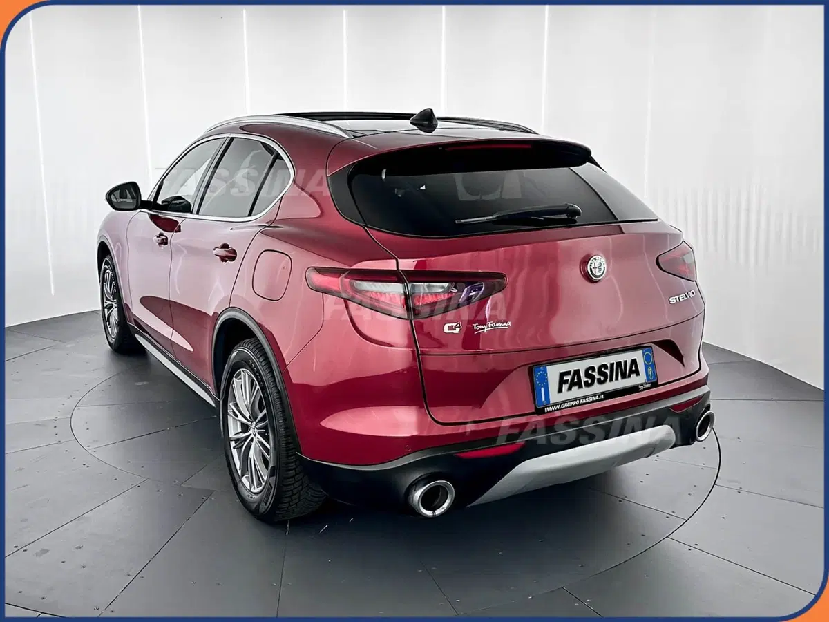 Alfa Romeo Stelvio usata a Milano (4)
