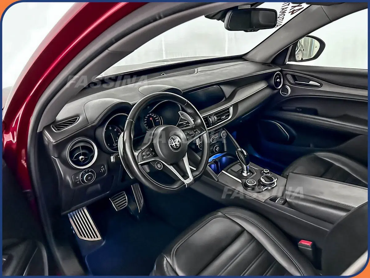 Alfa Romeo Stelvio usata a Milano (9)