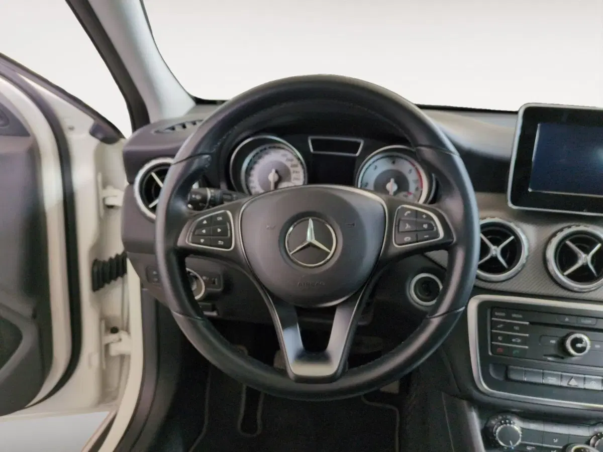Mercedes-Benz GLA SUV usata a Agrigento (11)