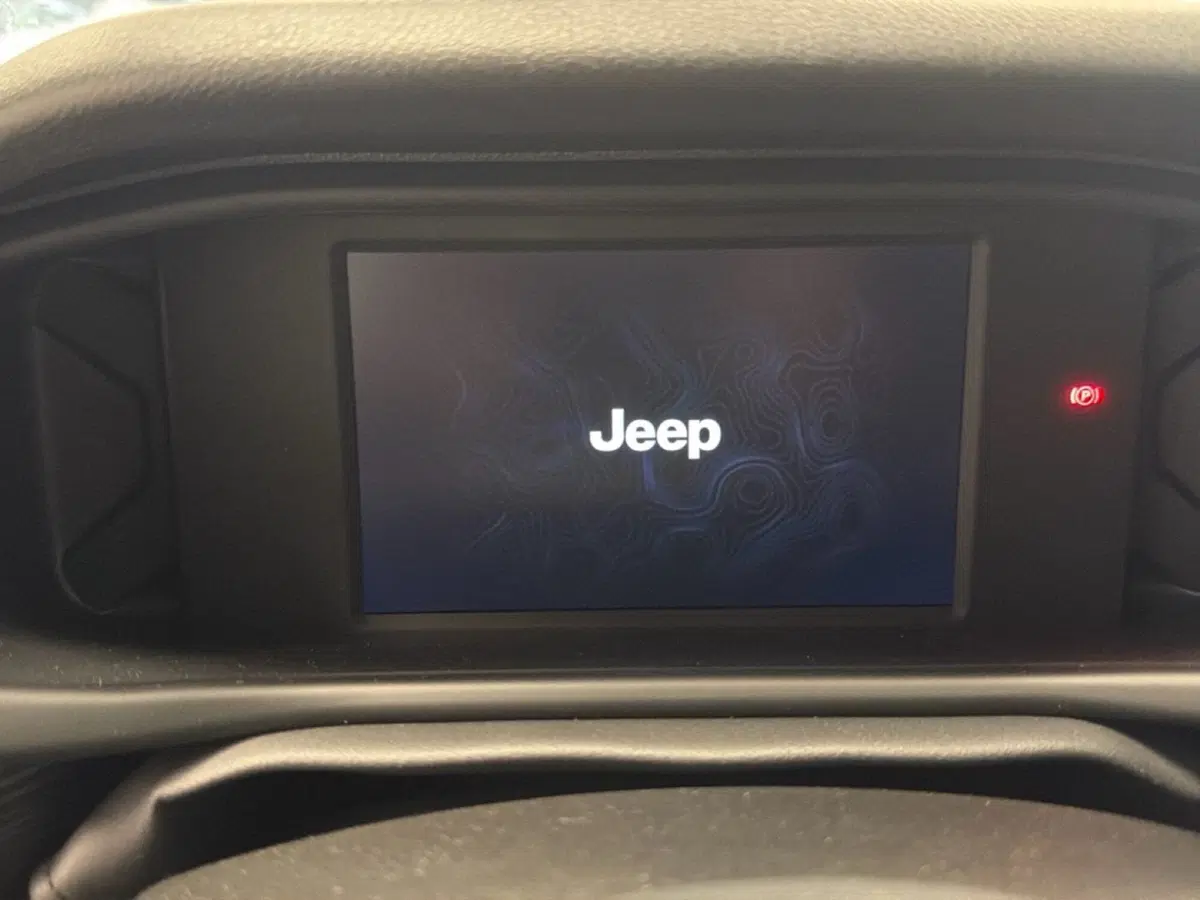 Jeep Avenger nuova a Palermo (10)