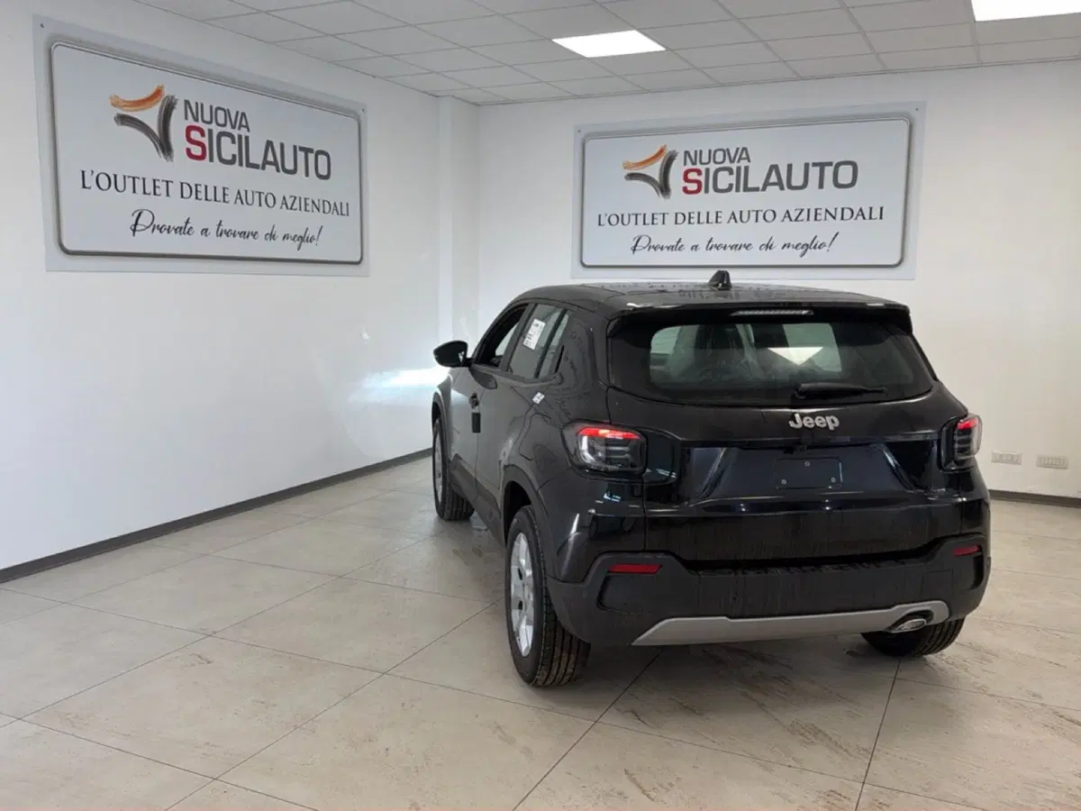 Jeep Avenger nuova a Palermo (14)