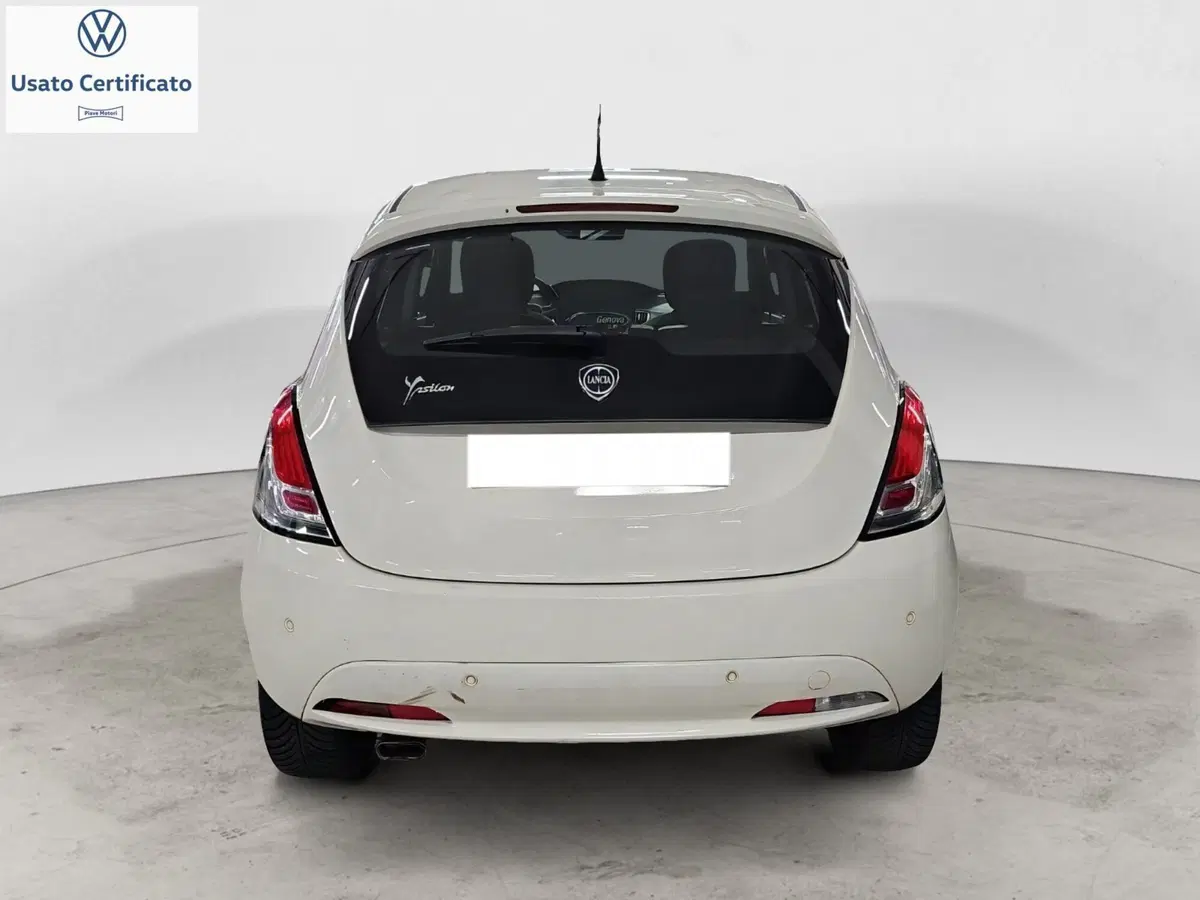 Lancia Ypsilon usata a Genova (4)