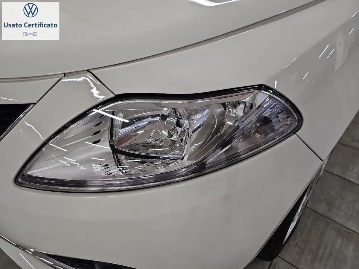 Lancia Ypsilon usata a Genova (6)