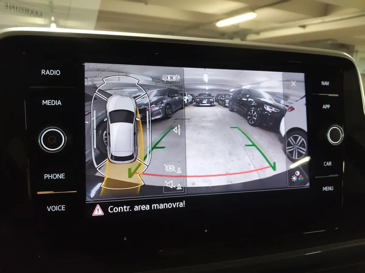 Volkswagen T-Roc usata a Modena (10)