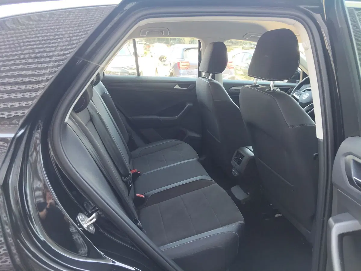 Volkswagen T-Roc usata a Modena (16)