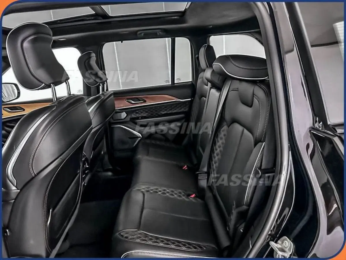 Jeep Grand Cherokee usata a Milano (10)