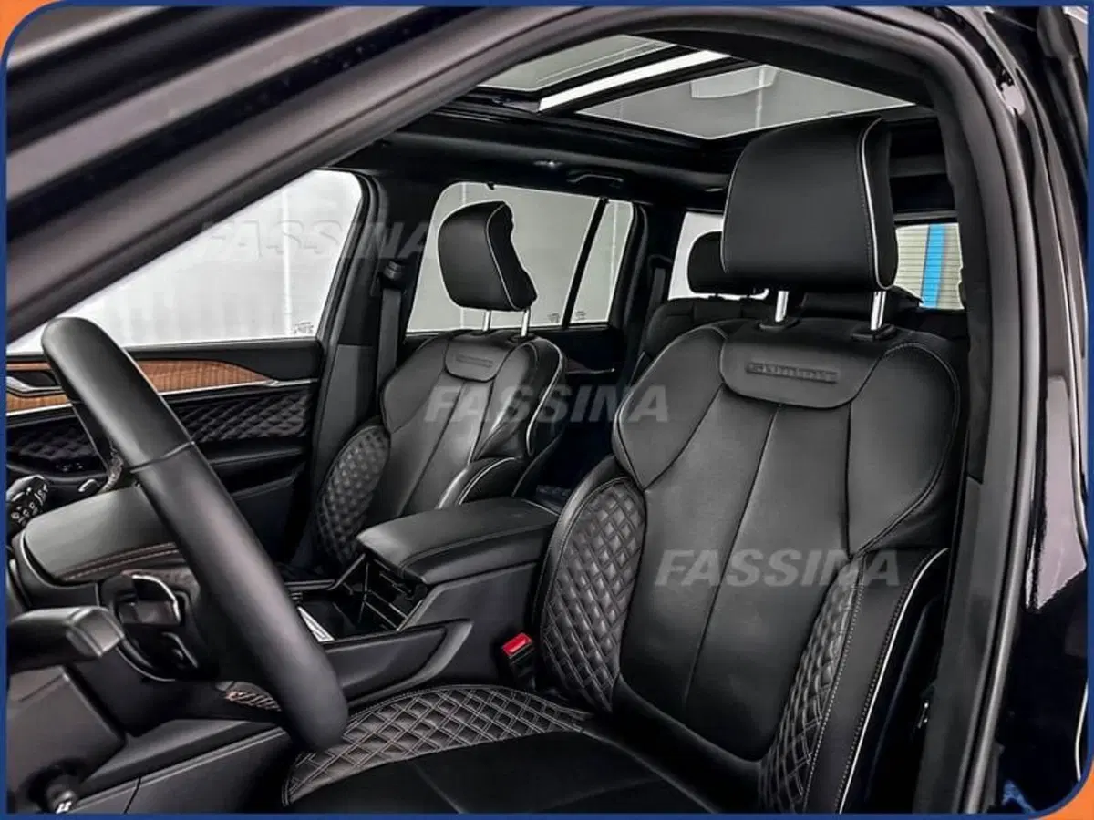Jeep Grand Cherokee usata a Milano (8)