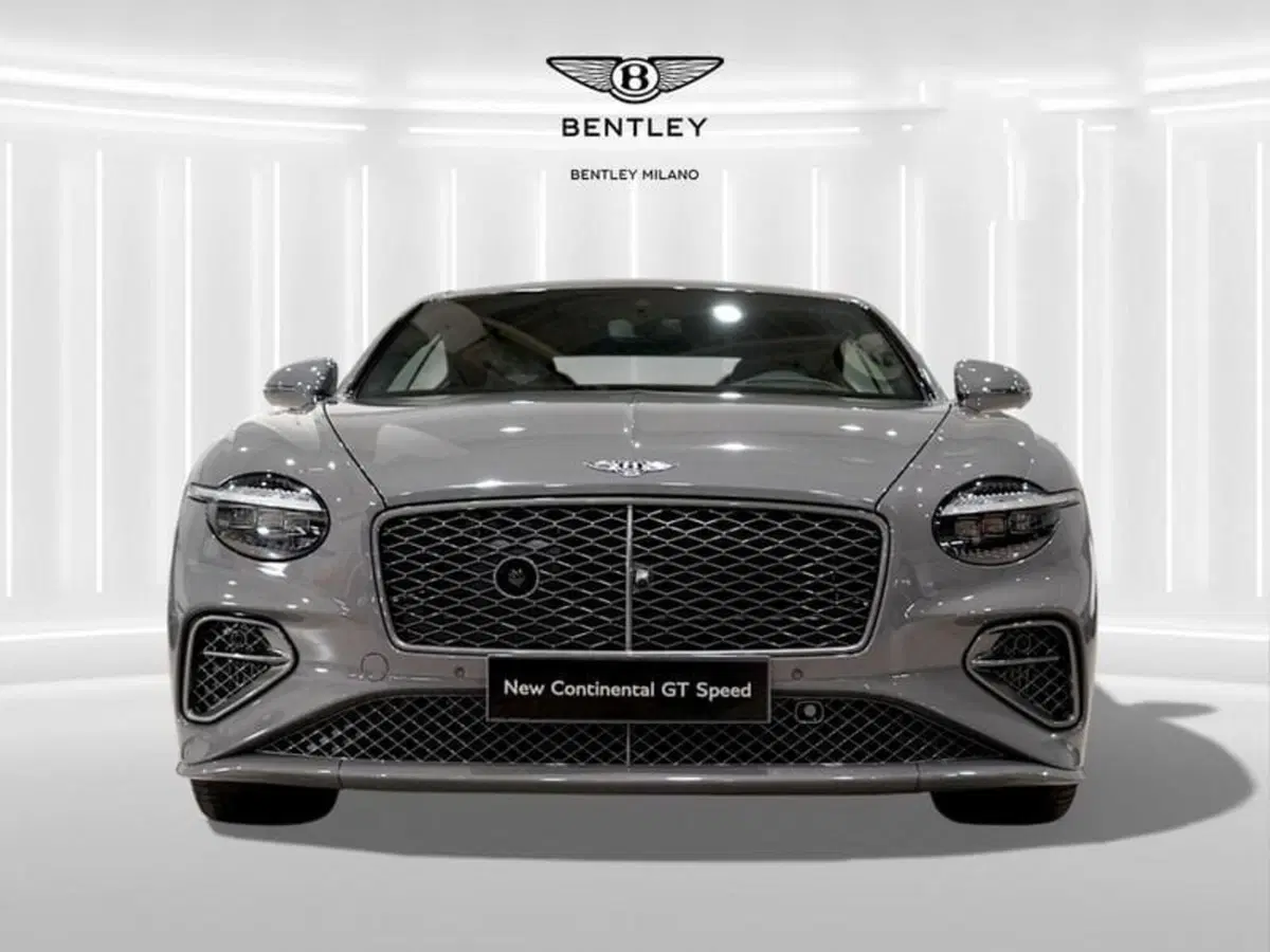 Bentley Continental GT nuova a Milano (2)