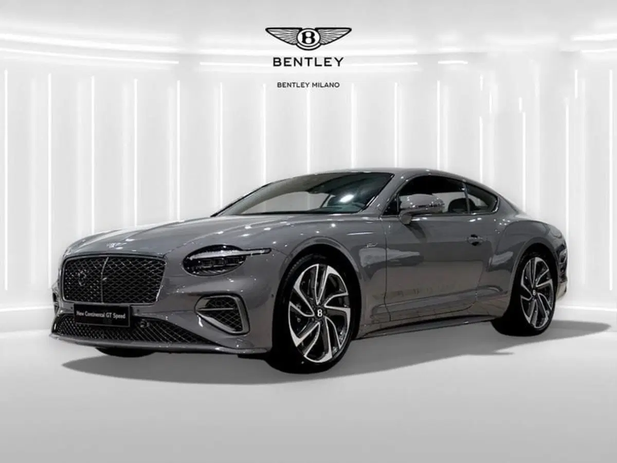 Bentley Continental GT nuova a Milano (3)