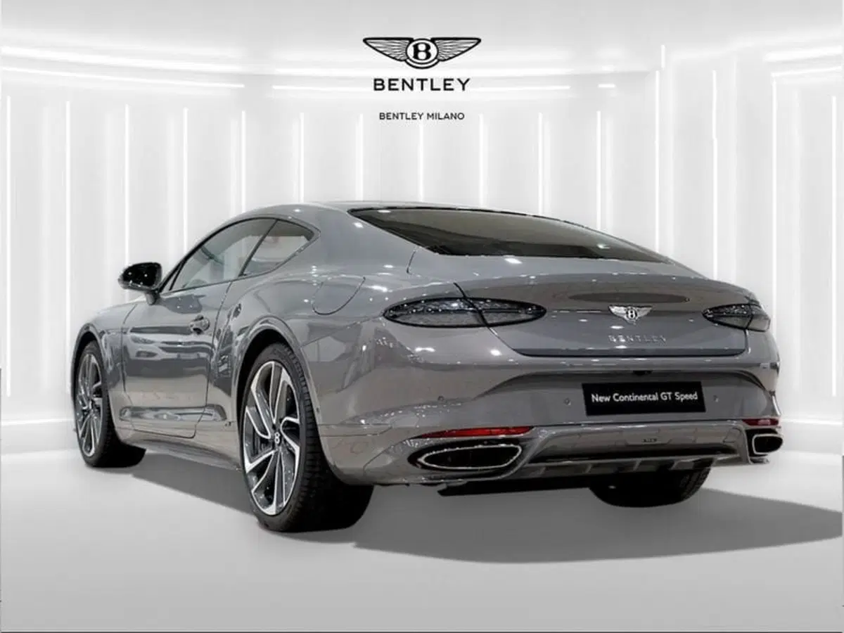 Bentley Continental GT nuova a Milano (5)