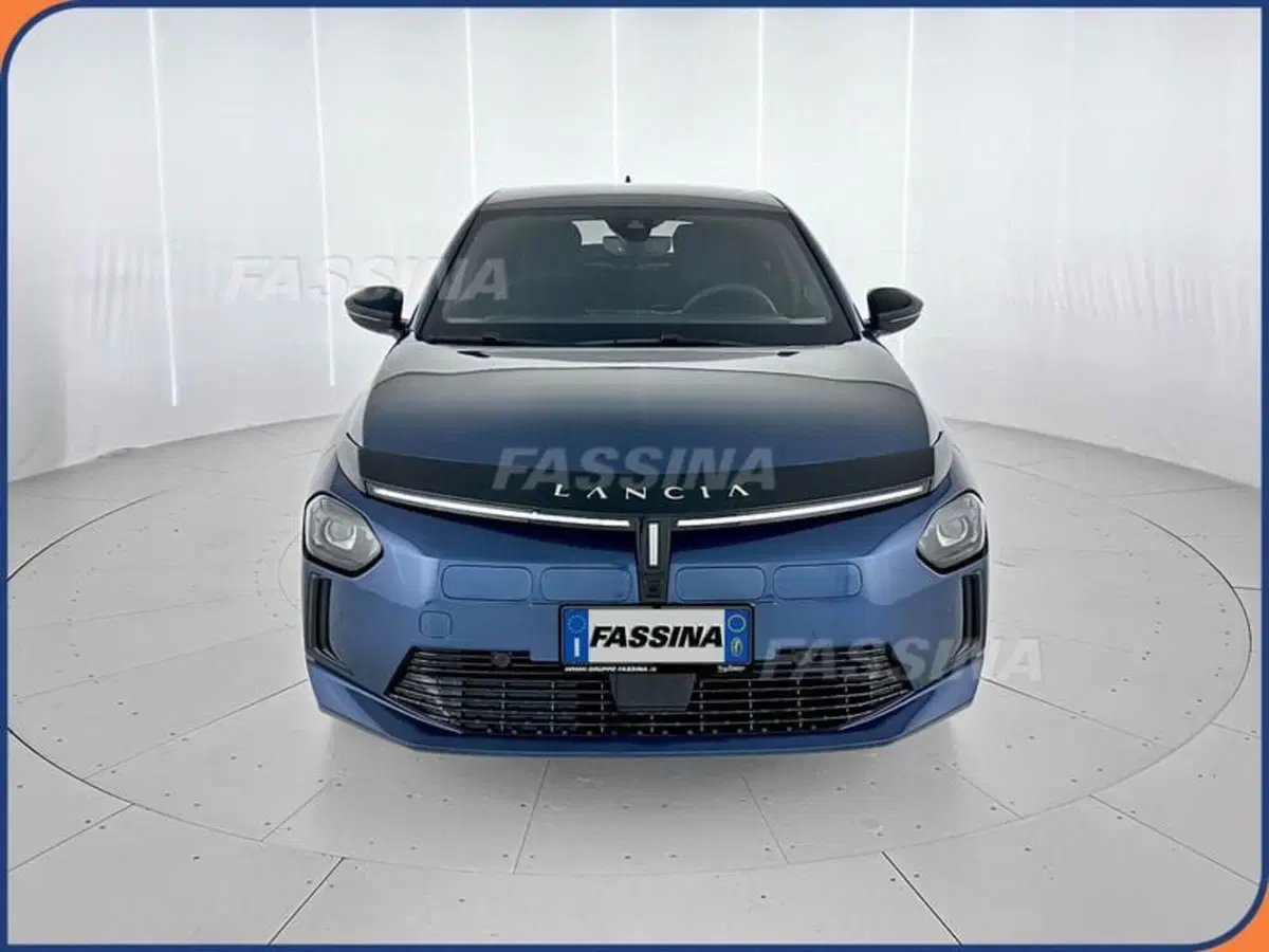 Lancia Ypsilon usata a Milano (2)