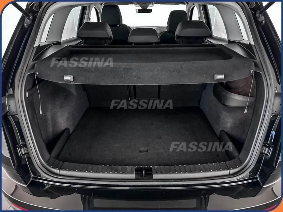 Skoda Karoq usata a Milano (12)