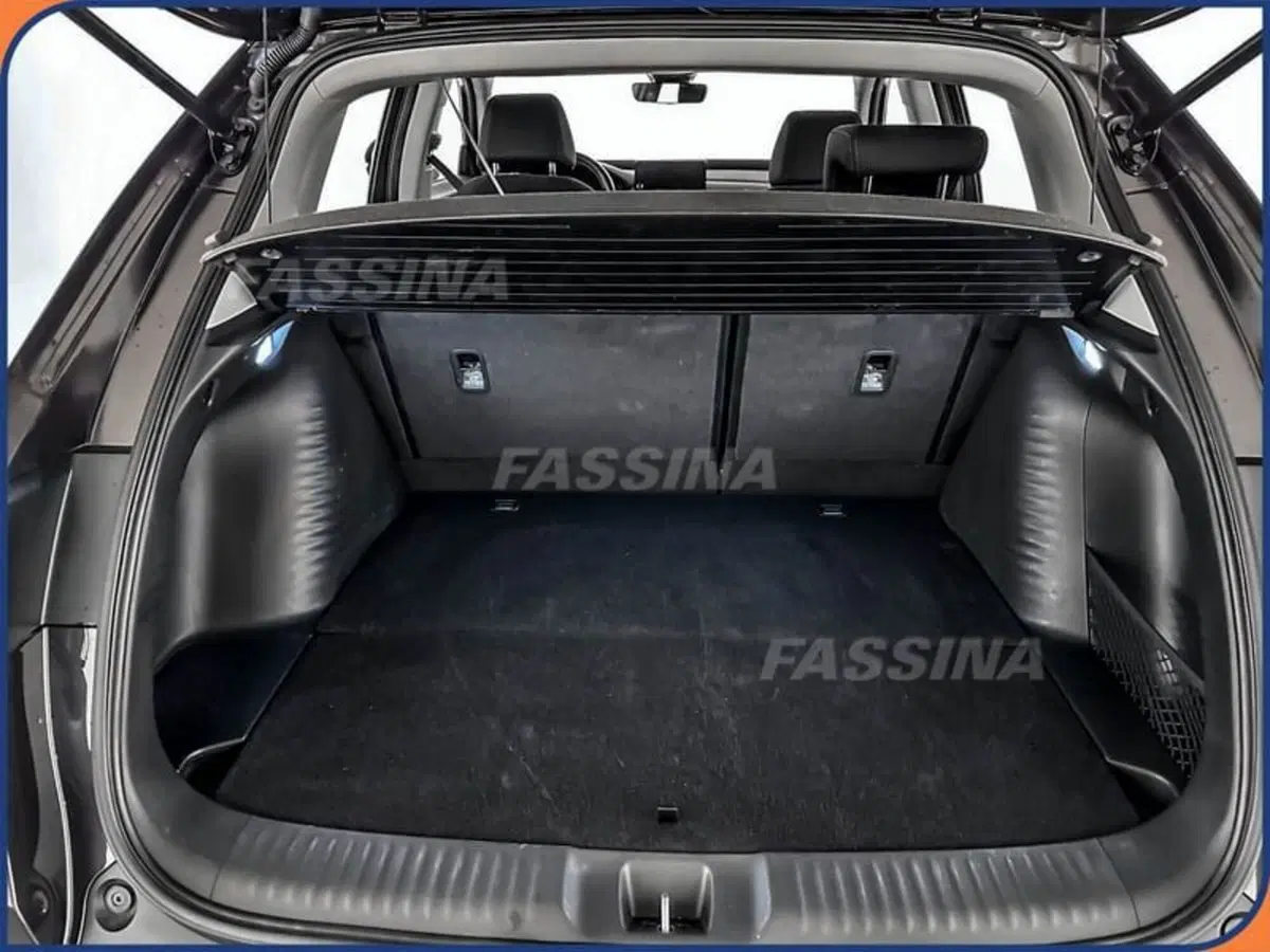 Honda ZR-V usata a Milano (12)