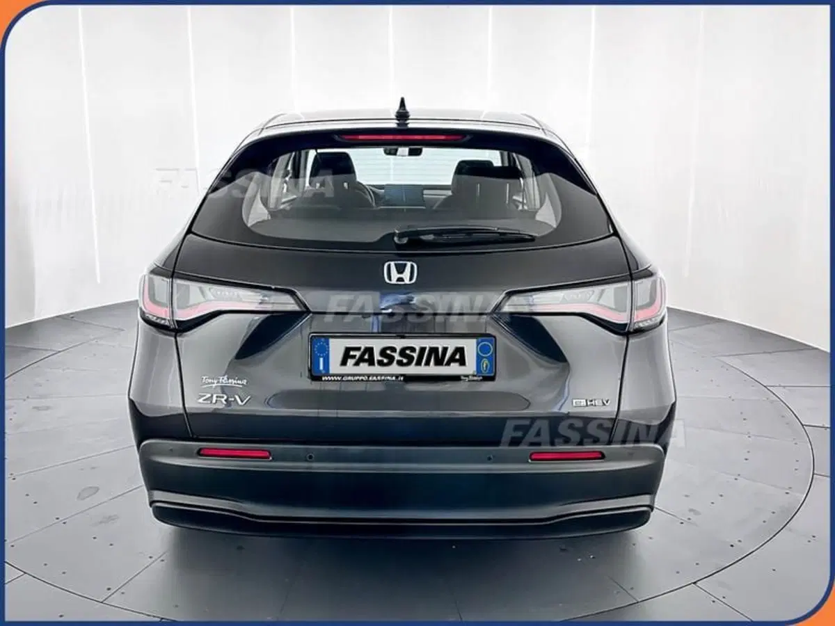 Honda ZR-V usata a Milano (5)