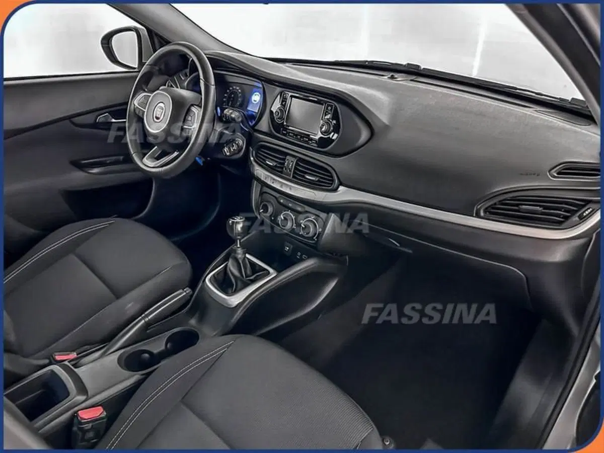 Fiat Tipo usata a Milano (13)