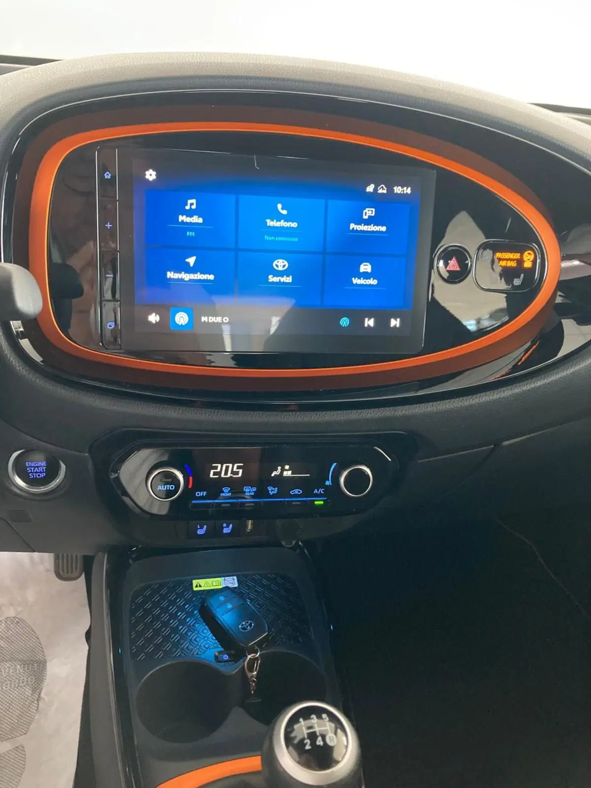 Toyota Aygo X usata a Barletta-Andria-Trani (4)